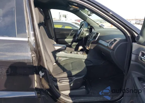 2016 Jeep Grand Cherokee Laredo z USA, uszkodzony, nr VIN 1C4RJFAG4GC376177